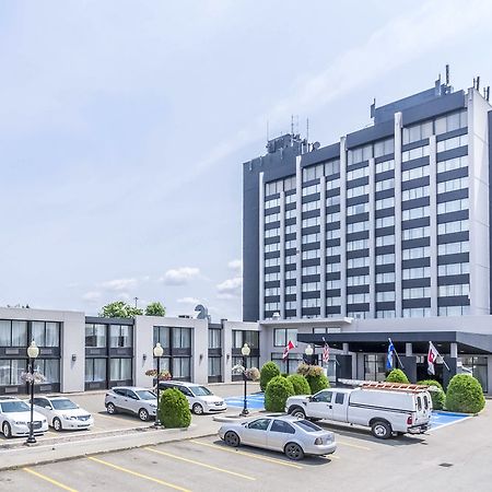 Travelodge By Wyndham Quebec City Hotel & Convention Centre Buitenkant foto