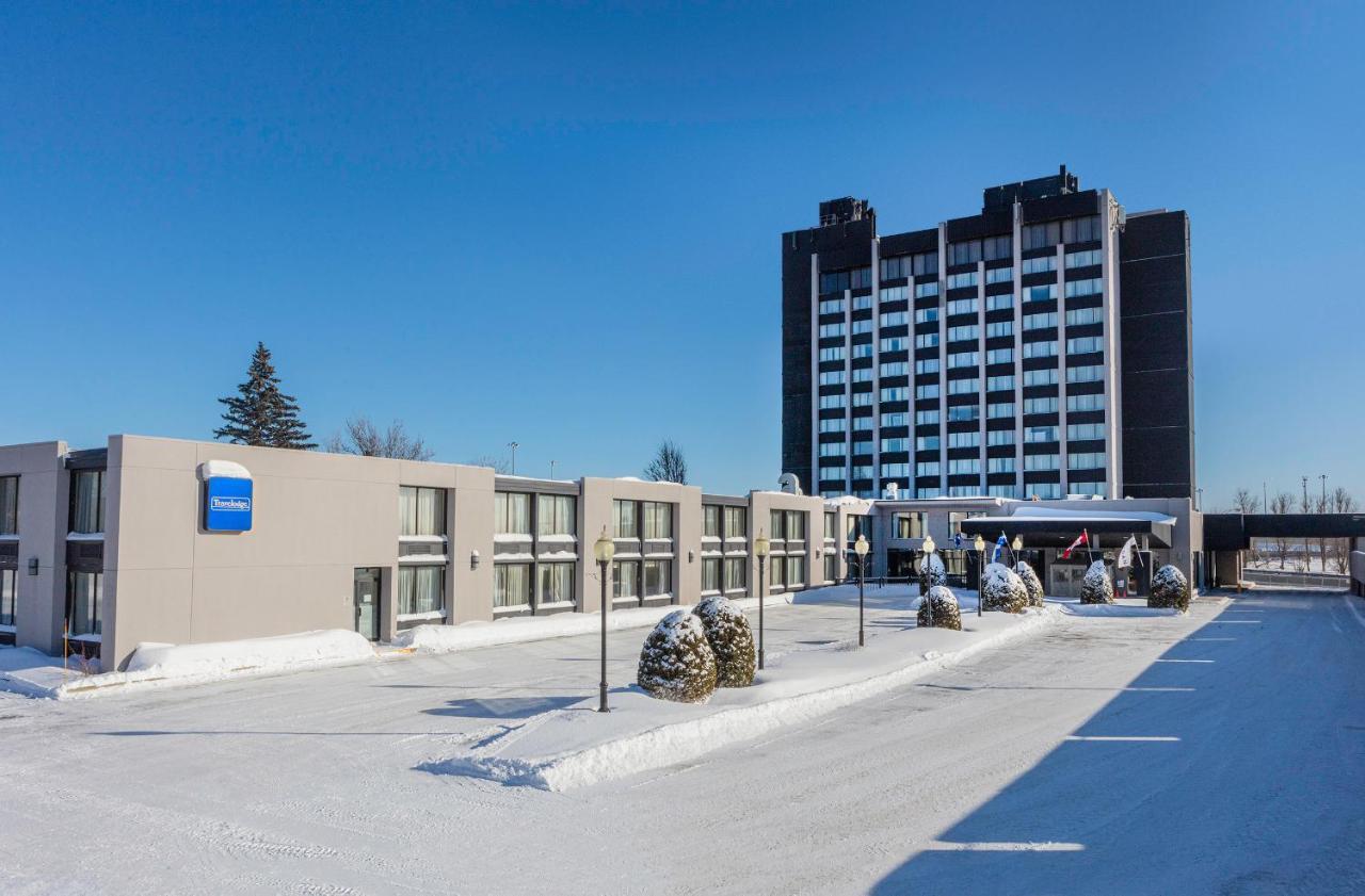 Travelodge By Wyndham Quebec City Hotel & Convention Centre Buitenkant foto