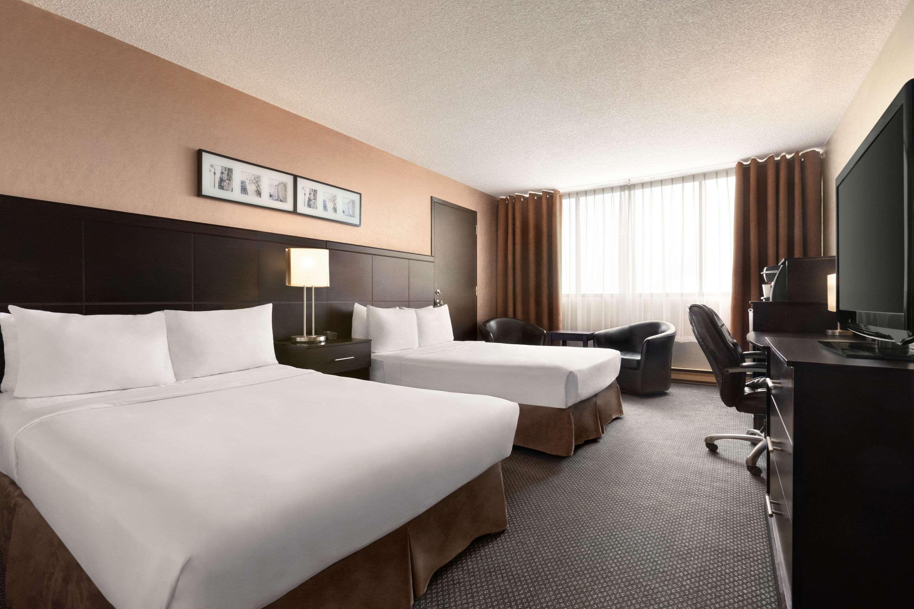 Travelodge By Wyndham Quebec City Hotel & Convention Centre Buitenkant foto