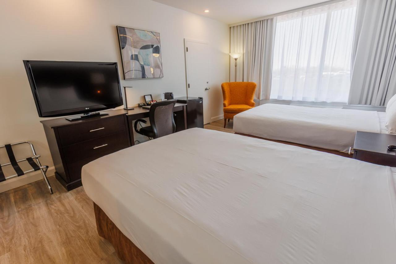 Travelodge By Wyndham Quebec City Hotel & Convention Centre Buitenkant foto