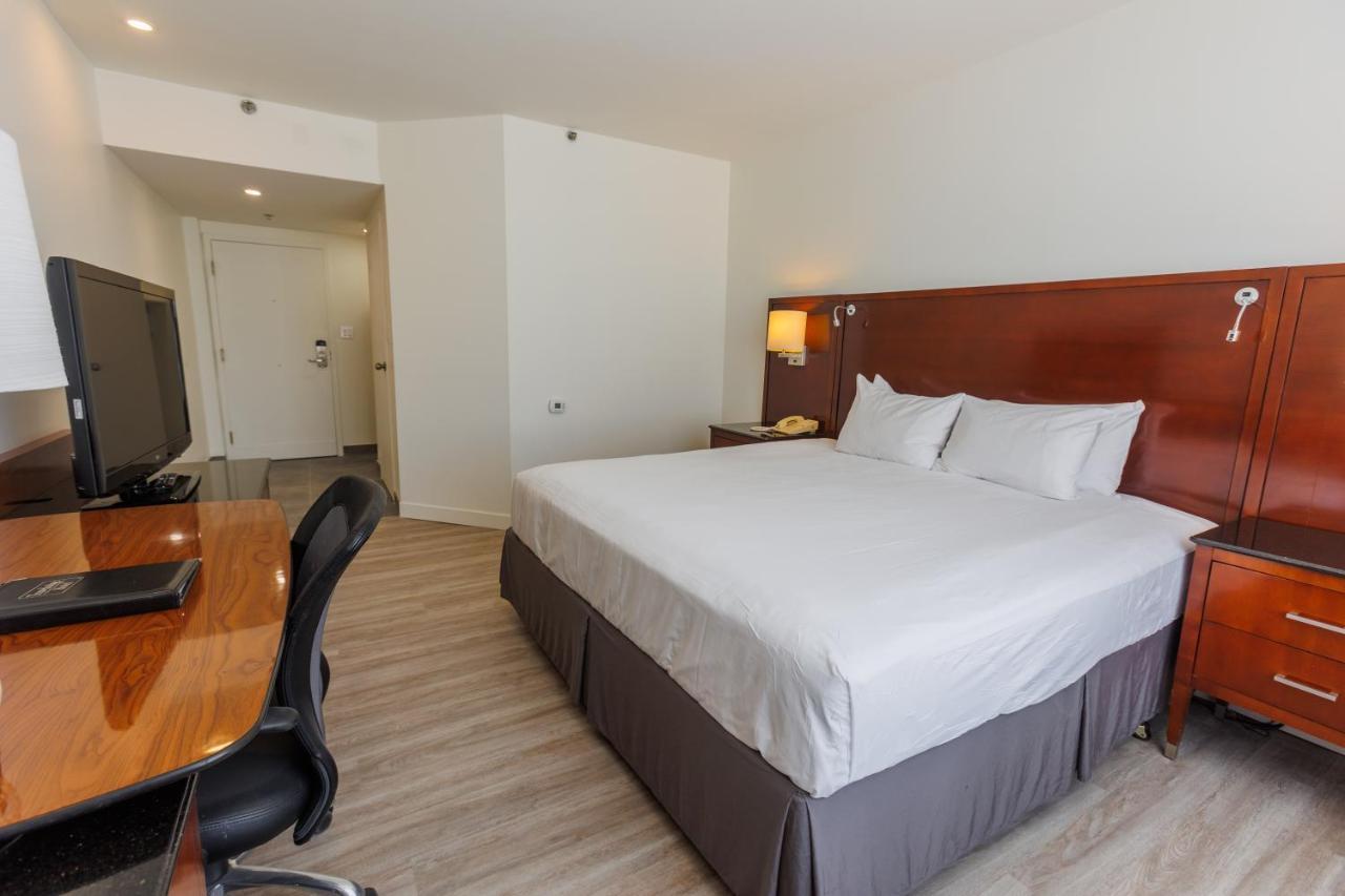Travelodge By Wyndham Quebec City Hotel & Convention Centre Buitenkant foto