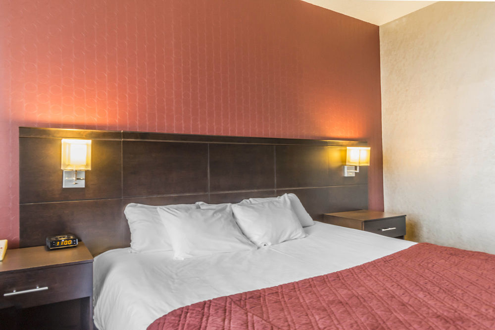 Travelodge By Wyndham Quebec City Hotel & Convention Centre Buitenkant foto