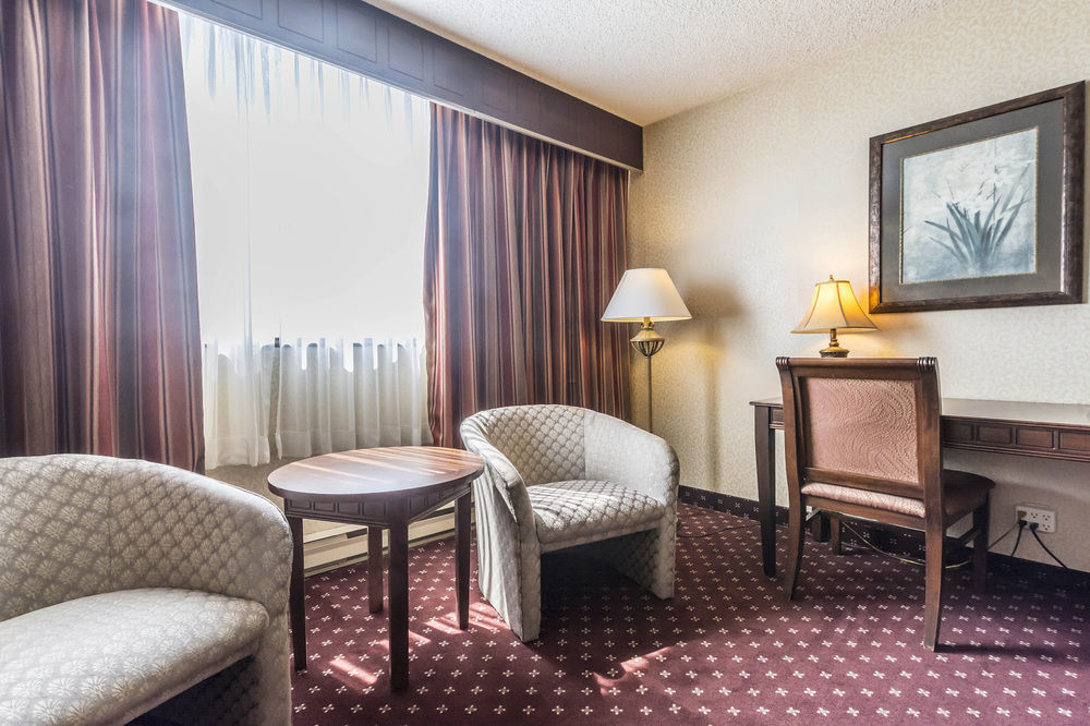 Travelodge By Wyndham Quebec City Hotel & Convention Centre Buitenkant foto