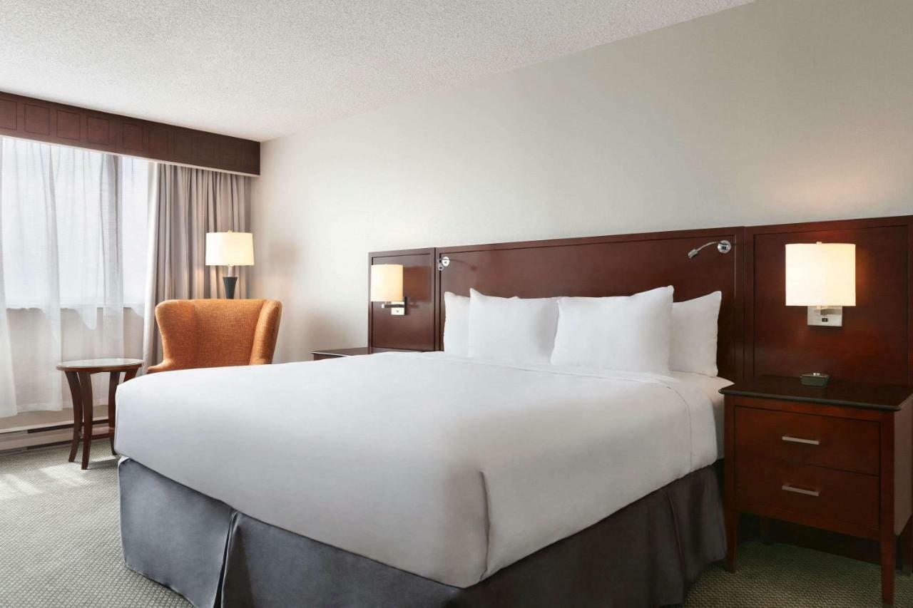 Travelodge By Wyndham Quebec City Hotel & Convention Centre Buitenkant foto