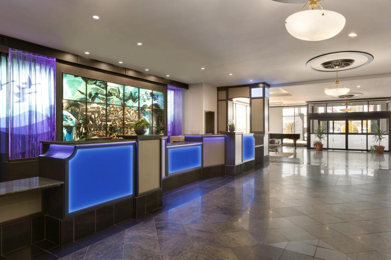 Travelodge By Wyndham Quebec City Hotel & Convention Centre Buitenkant foto