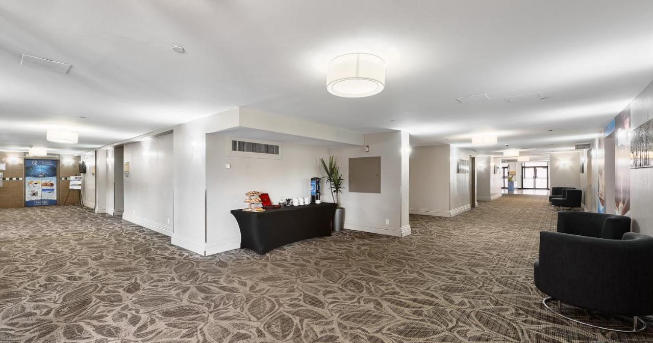 Travelodge By Wyndham Quebec City Hotel & Convention Centre Buitenkant foto